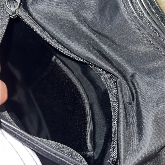 Lululemon All Set Bucket Bag - Picture 14 of 16